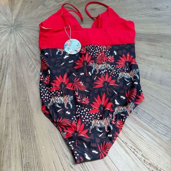 Red front strappy cross cross one piece floral swimsuit size medium - Picture 4 of 5